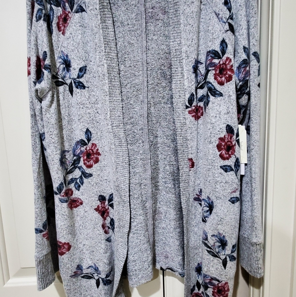 Cardigan - Picture 3 of 3
